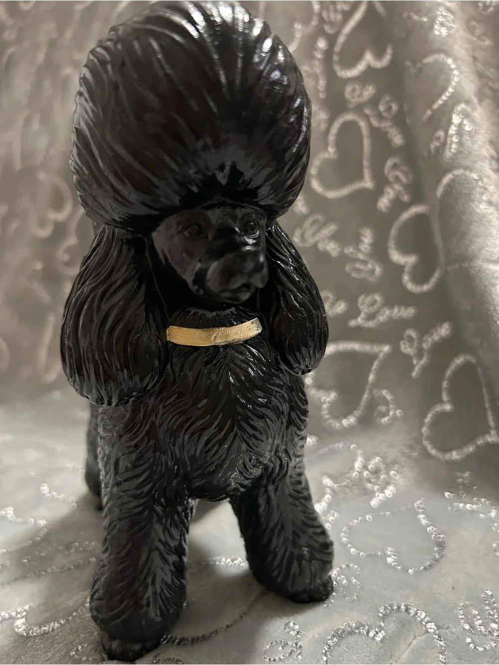 Decorative Black Figurine with Gold Collar - Stylish Pet Accent